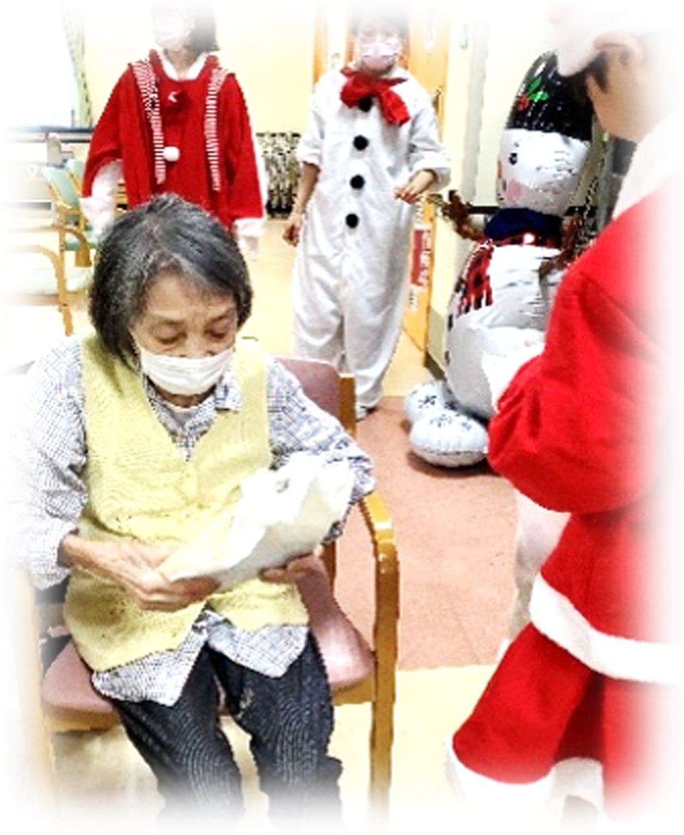 プレゼントの様子の写真